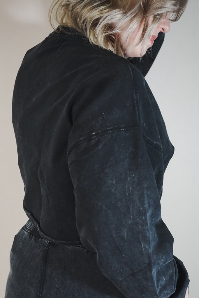 Mineral Washed Boxy Sweater Crop