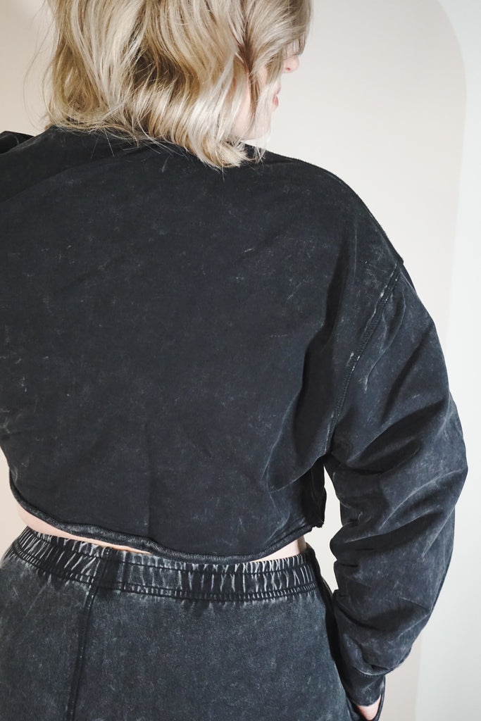 Mineral Washed Boxy Sweater Crop