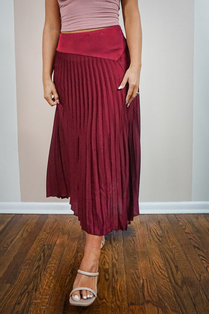 Pleated Red Skirt With A Slit