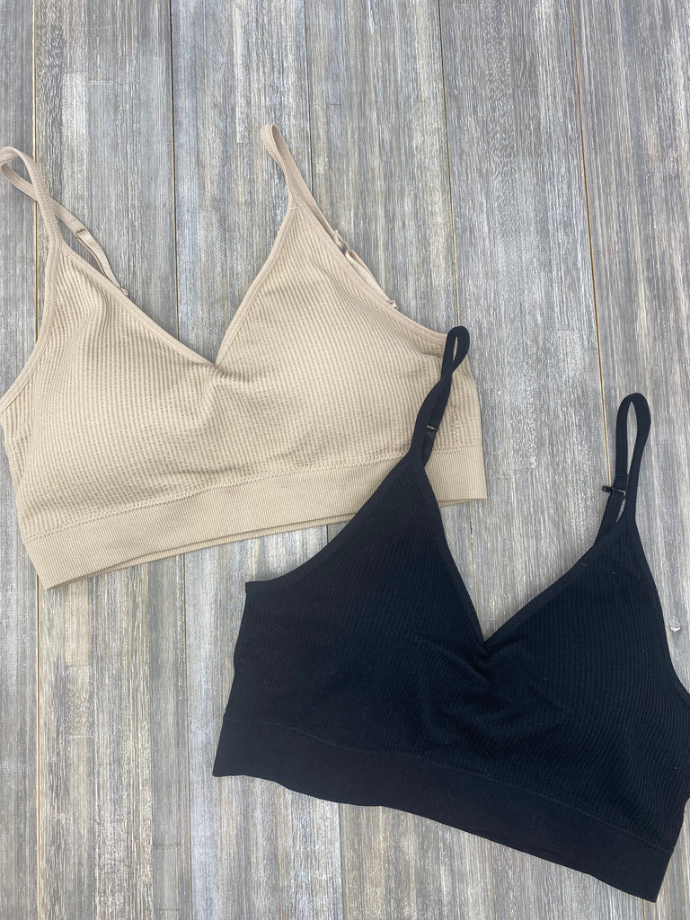 Knit Ribbed Seamless Padded Bra With Adjustable Straps