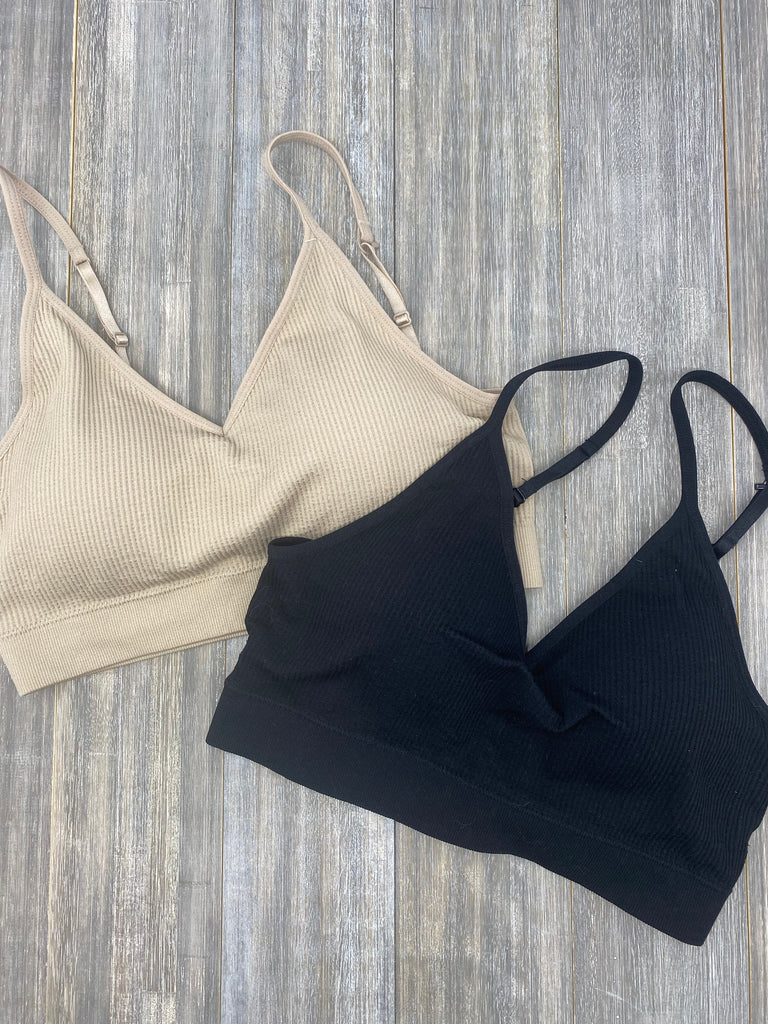 Knit Ribbed Seamless Padded Bra With Adjustable Straps